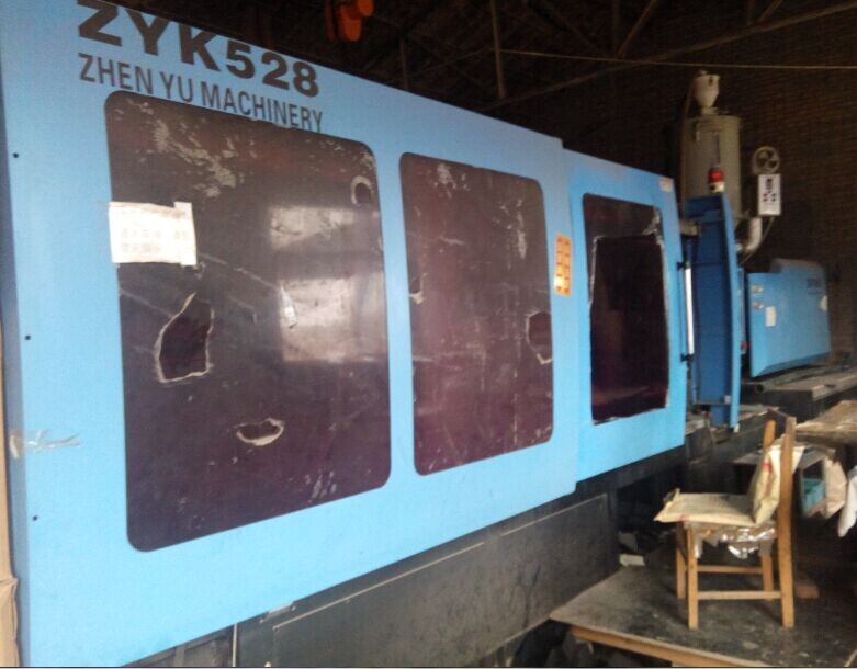 專業回收各種注塑機，等設備，18920137719