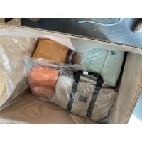 外貿(mào)出口日本時尚PU包、挎包、背包庫存